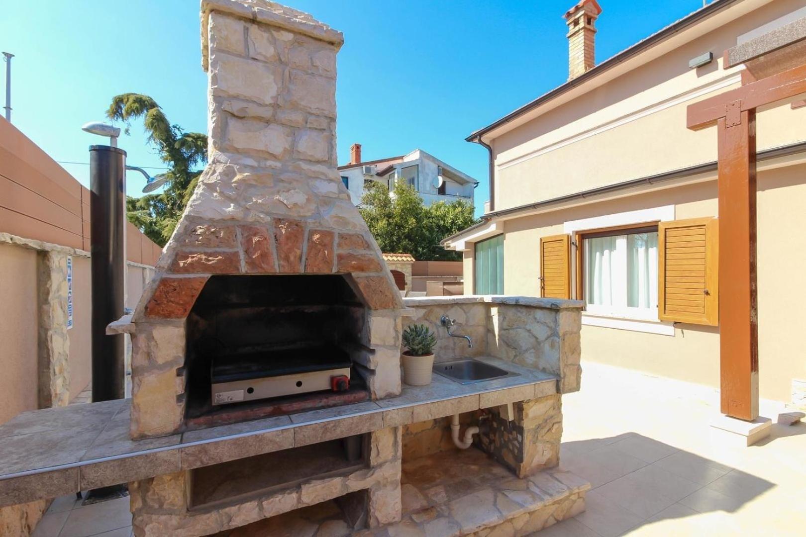 Vikendica Mit Privatpool Fuer 5 Personen Ca 150 Qm In Pula, Istrien Istrische Riviera *